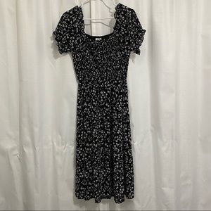 🦋 2/$25 floral midi dress